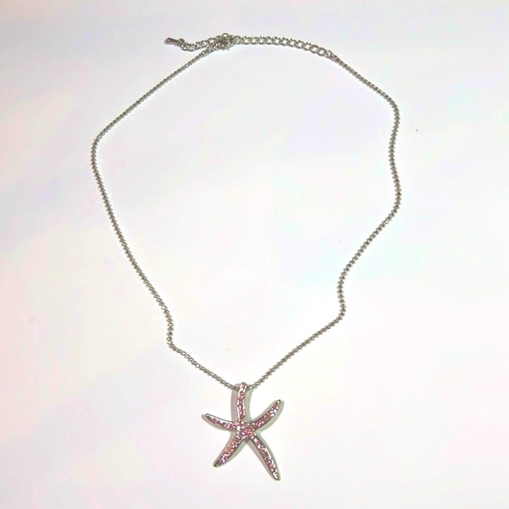 NWOT, Pink Starfish Silver Necklace - 20 Inches
